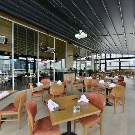 Park By Radisson Ataturk Airport 5* Istanbulská provincie