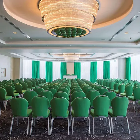 Park By Radisson Ataturk Airport מלון איסטמבול