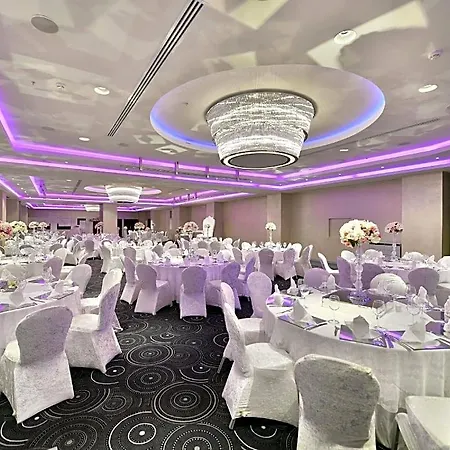 Park By Radisson Ataturk Airport
