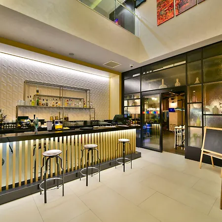 Park By Radisson Ataturk Airport Отель Стамбул