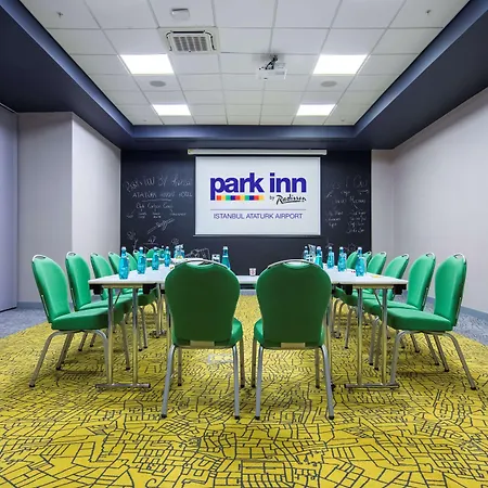 Park By Radisson Ataturk Airport 호텔