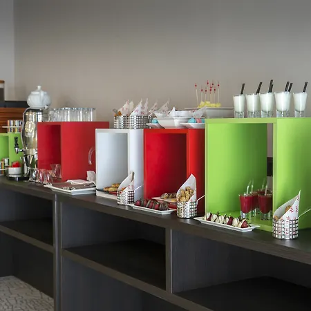 Park By Radisson Ataturk Airport 5* Стамбул