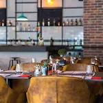 Park By Radisson Ataturk Airport 5*